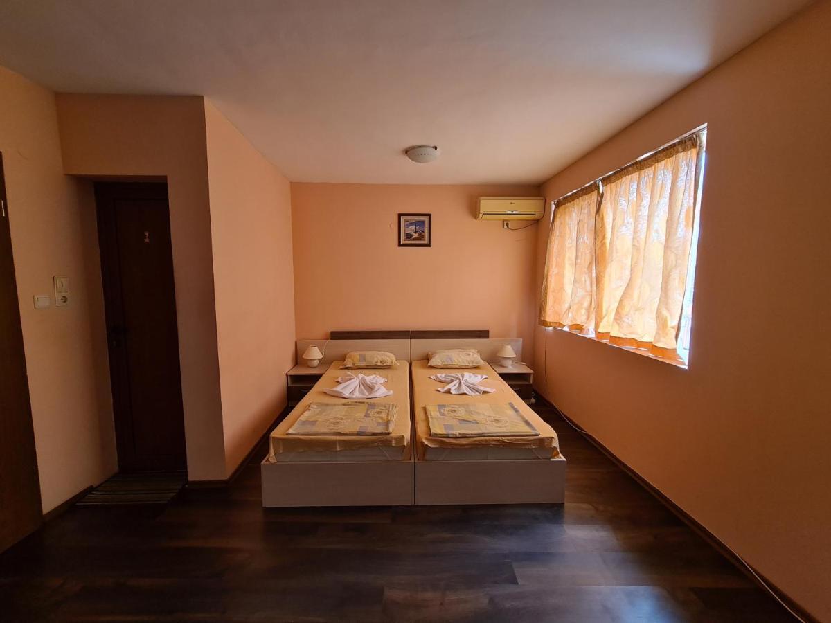 Къща За Гости Яневи Ravda Extérieur photo